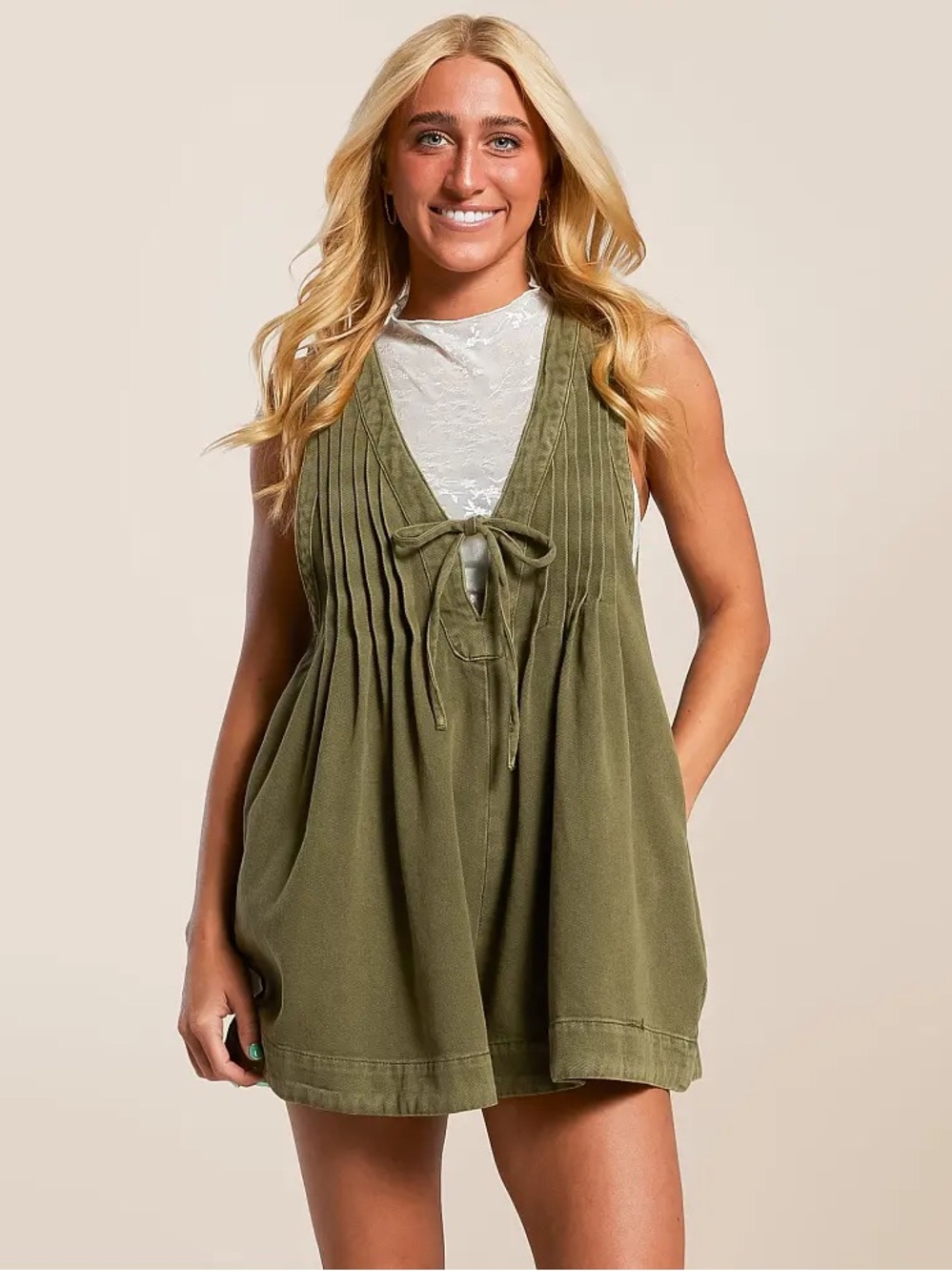 Vervet Olive Green Tie Front Romper Size Medium 100% Cotton